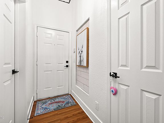 2nd image of 13810 SUTTON PARK Drive #1433