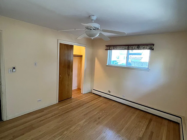 9437 Burlington Ave #3 — Photo 19