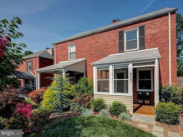 1st image of 400 S Veitch St