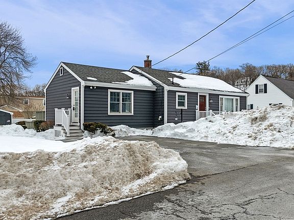 4th image of 80 Redfield Rd