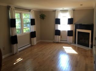 140 Cass St #4, Portsmouth, NH 03801