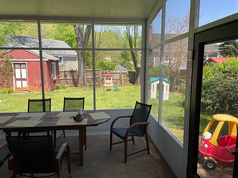 625 Davis Ave — Photo 4