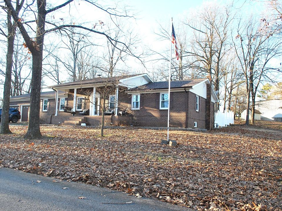 1st image of 15183 Orchard Lake Dr