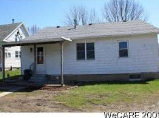 724 W Auglaize St, Wapakoneta, OH 45895
