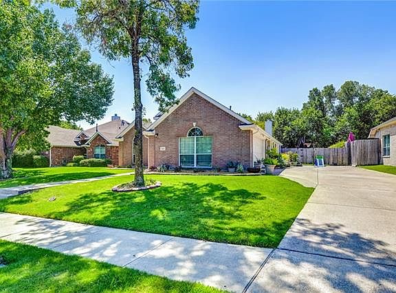 2nd image of 3665 Smoketree Dr