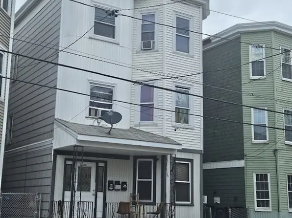 192 Chestnut St, Chelsea, MA 02150