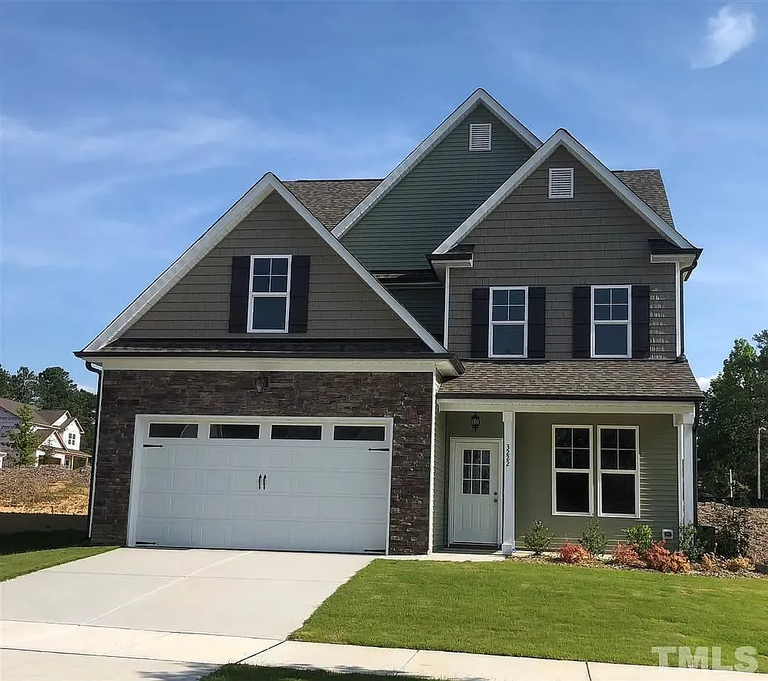 5 bed, 2652 sqft, $2,500 — Photo 1