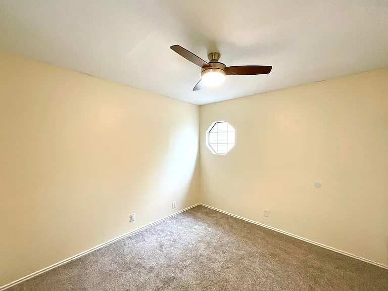 10215 Athens Fld — Photo 25