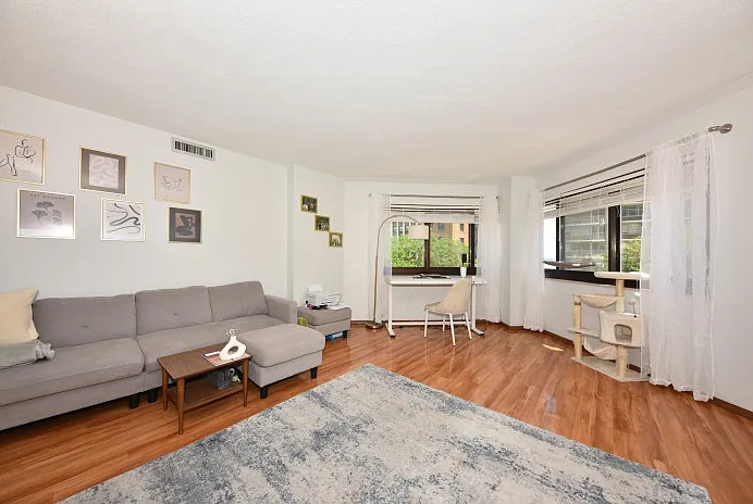 1633 N Prospect Ave #5F — Photo 5