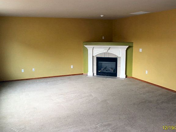 5th image of 8427 205th Street Ct E