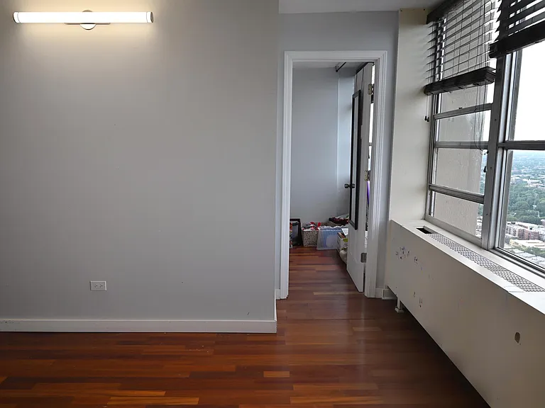 655 W Irving Park Rd #5212 — Photo 8