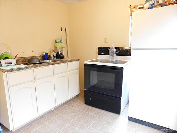 4th image of 511 W McIntyre St