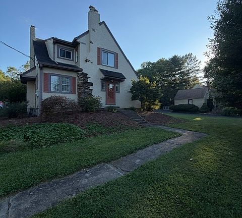 2nd image of 8103 Clough Pike