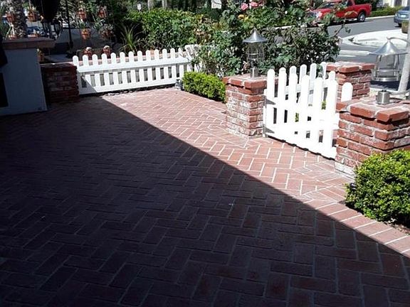 3rd image of 502 Dahlia Ave
