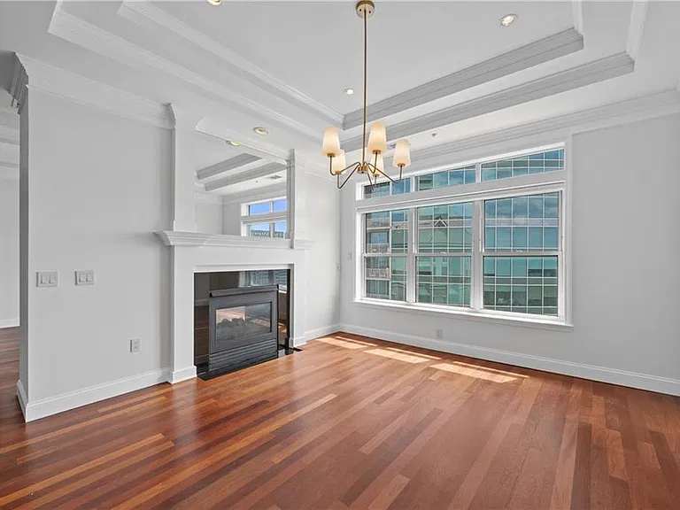 3334 Peachtree Rd NE #1902 — Photo 15