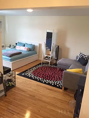 Rented by Hillel Realty Group | media 10