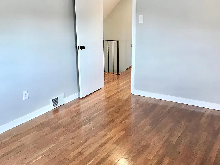 400 Duquesne Dr — Photo 24