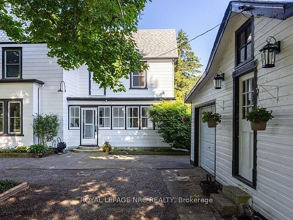5th image of 245 Niven Rd