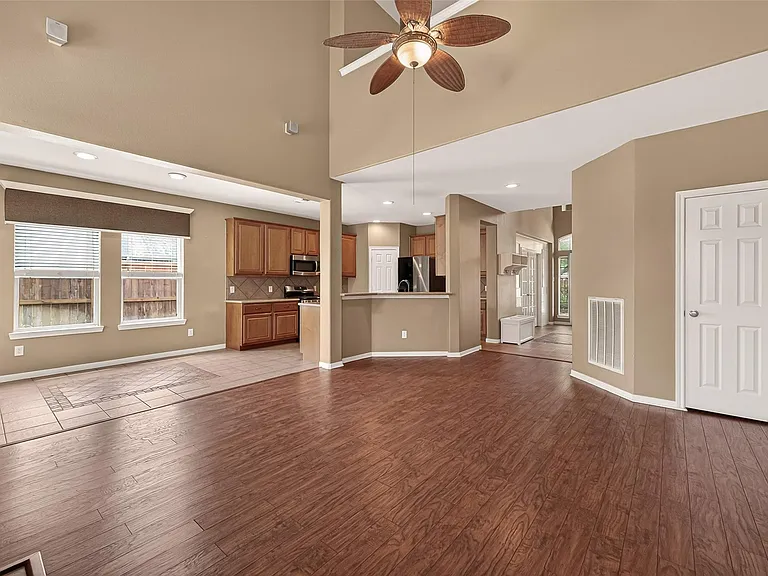 4702 Autumn Orchard Ln — Photo 14