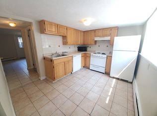 13 Suffolk St #A, Cambridge, MA 02139