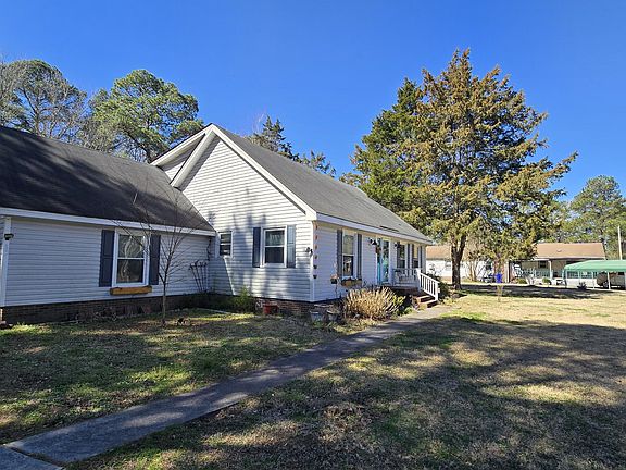 2nd image of 1500 Oakhurst Circle