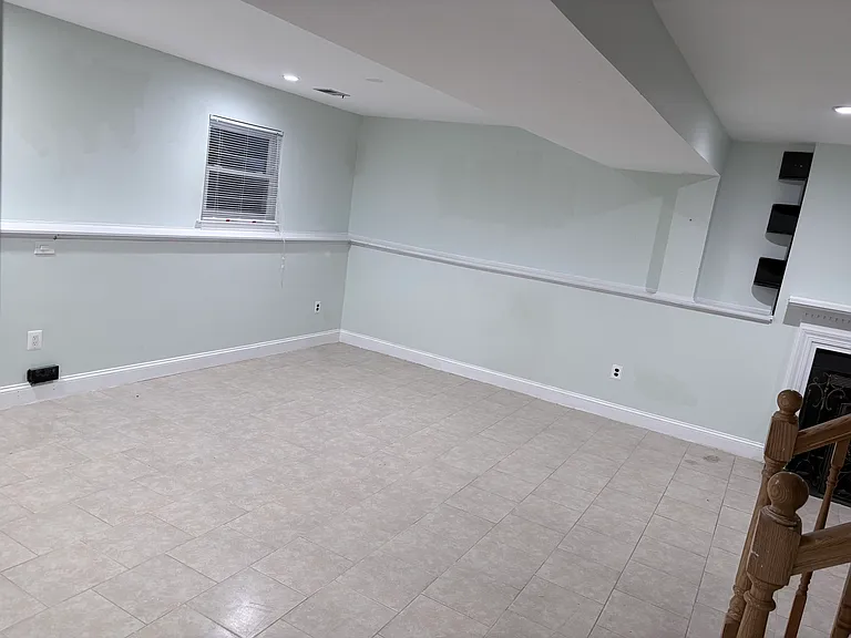 709 Elkhurst Pl — Photo 4