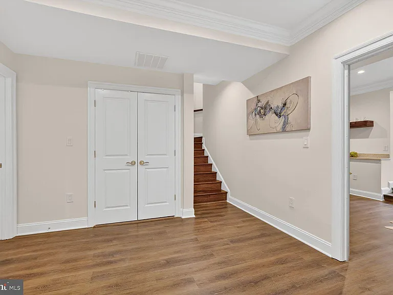 600 Harvard St NW #1 — Photo 14