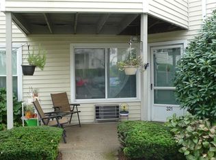 321 E Mitchell Ave #321, Cheshire, CT 06410