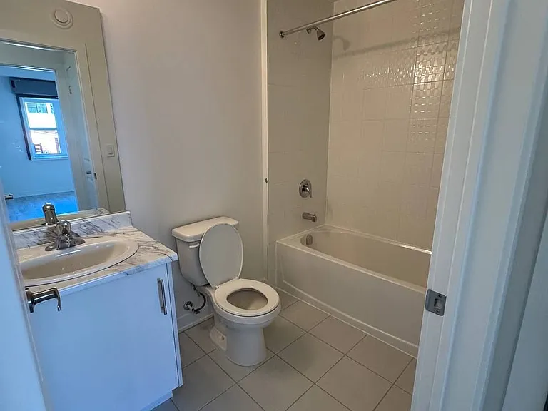 15100 Yonge St W #224 — Photo 8