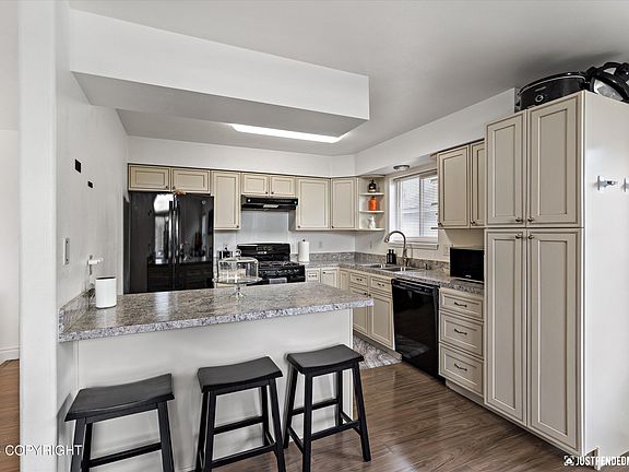 4th image of 16221 Copper Mountain Cir