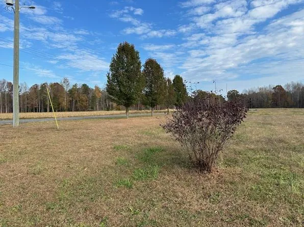 214 Hazard Rd, Heathsville, VA 22473