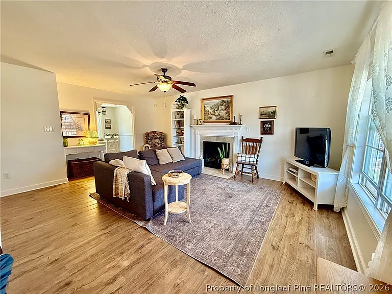 234 Pender Rd — Photo 4