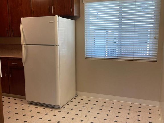 4th image of 655 Mariposa Ave Unit 5