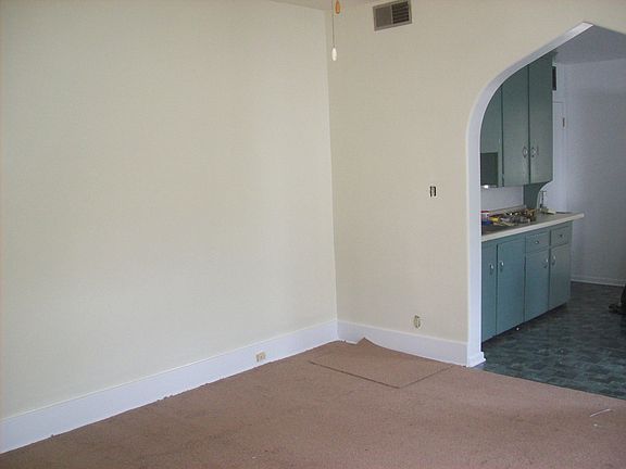 3rd image of 539 Germania St #1