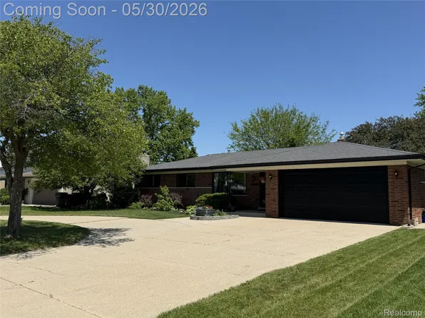 39540 Aynesley St, Clinton Township, MI 48038