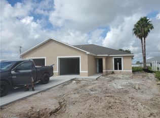 1020/1022 NE 8th Place Cpe, Coral, FL 33909