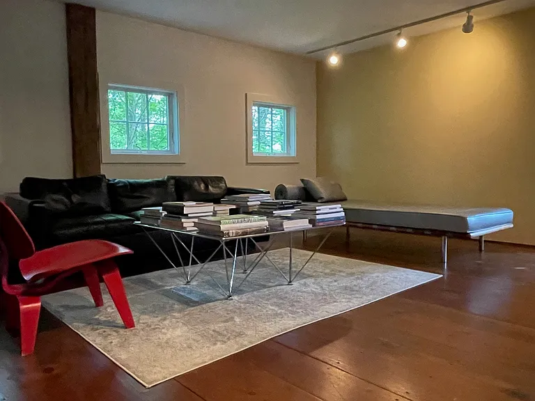 58 Wells Hill Rd — Photo 13