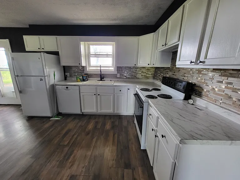 8627 N State Route 376 NW — Photo 12