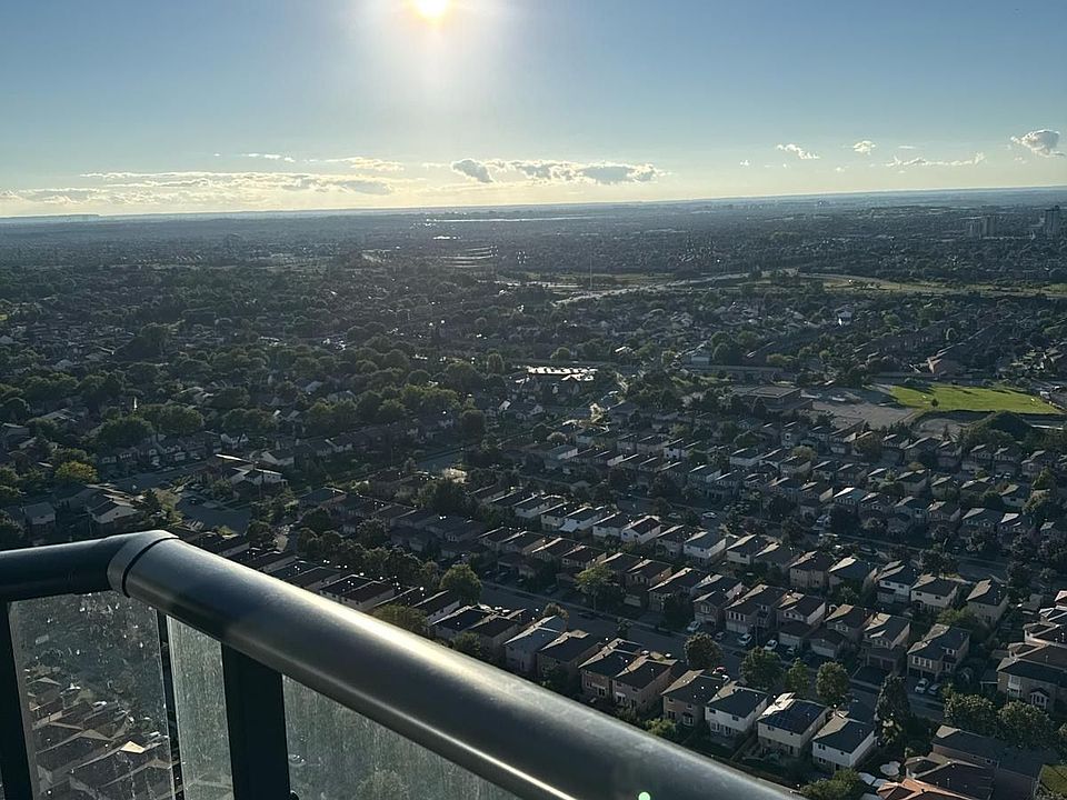 1st image of 448 Burnhamthorpe Rd W #3305