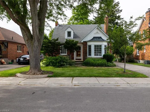 21 Baldwin Ave, Brantford, ON N3S 1H6