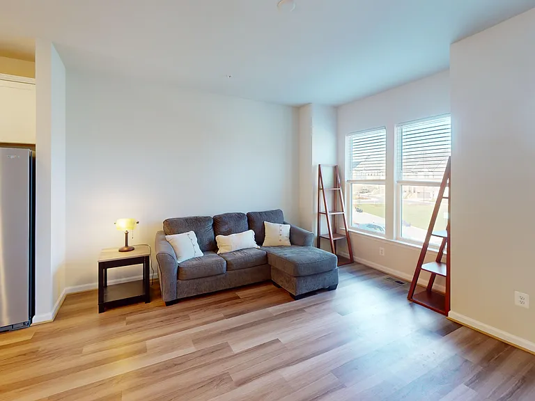 3485 Cormorant Dr — Photo 12