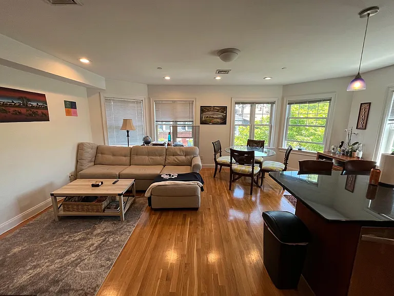 183 I St #3 — Photo 2