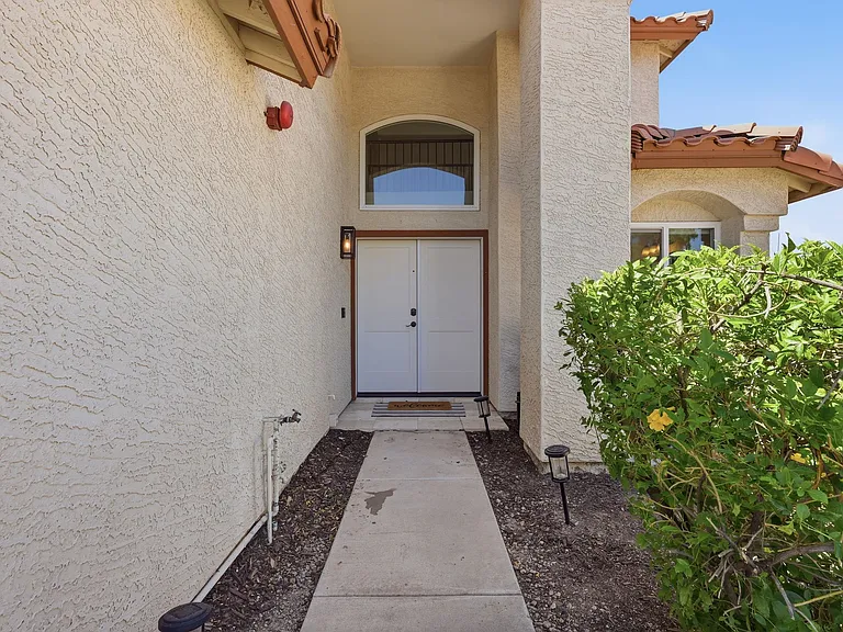 8894 E Aster Dr — Photo 4