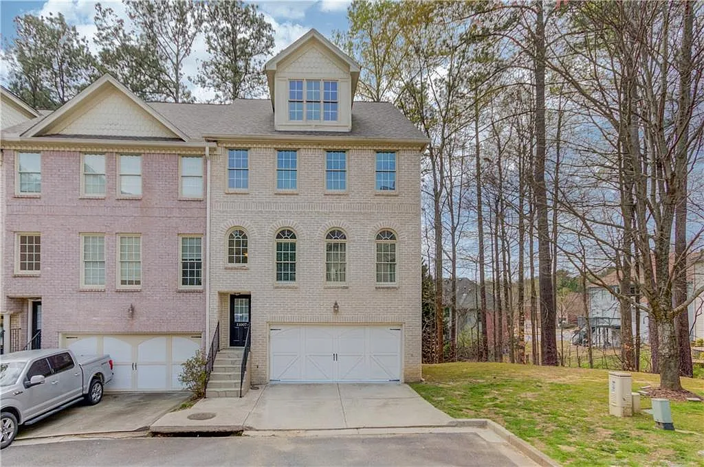 4 bed, 3.5 bath, 1860 sqft, $2,700 — Photo 1