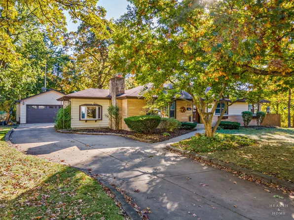 412 Woodward Ave, Geneva, IL 60134