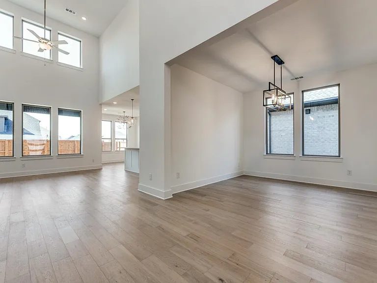 4421 Bandera Dr — Photo 12