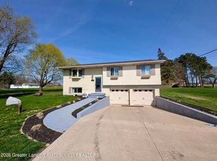 13058 Benton Rd, Grand Ledge, MI 48837