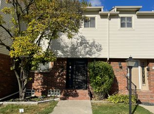 1824 E 13 Mile Rd, Madison Heights, MI 48071