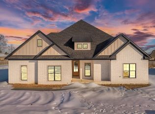 2306 Holly Hill Dr, Conway, AR 72034