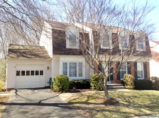 7580 Seabrook Ln, Springfield, VA 22153